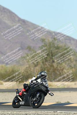 media/Oct-30-2025-Racers Edge (Thu) [[dabbdaf680]]/3-B Group/Session 5 (Turn 6)/